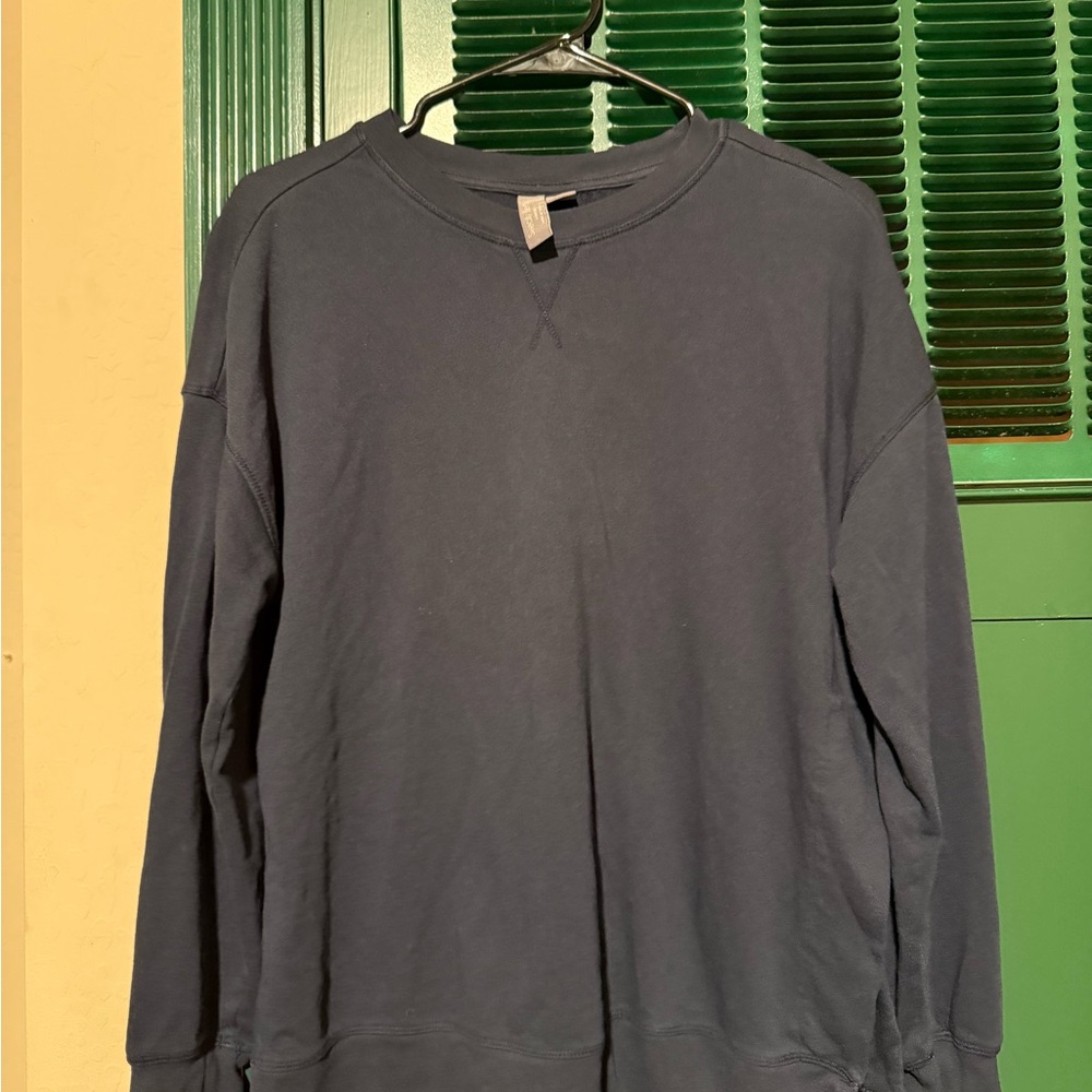 Classic Black Crewneck Sweater with Long Sleeves
